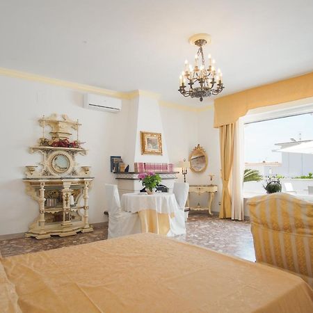 Suite In Villa Ad Искья Экстерьер фото